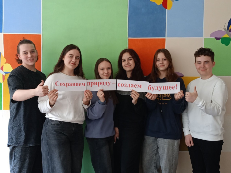А вы сдаете макулатуру?.